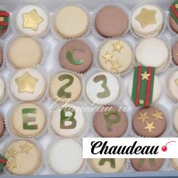 самая красивая открытка из макарунов на 23 февраля